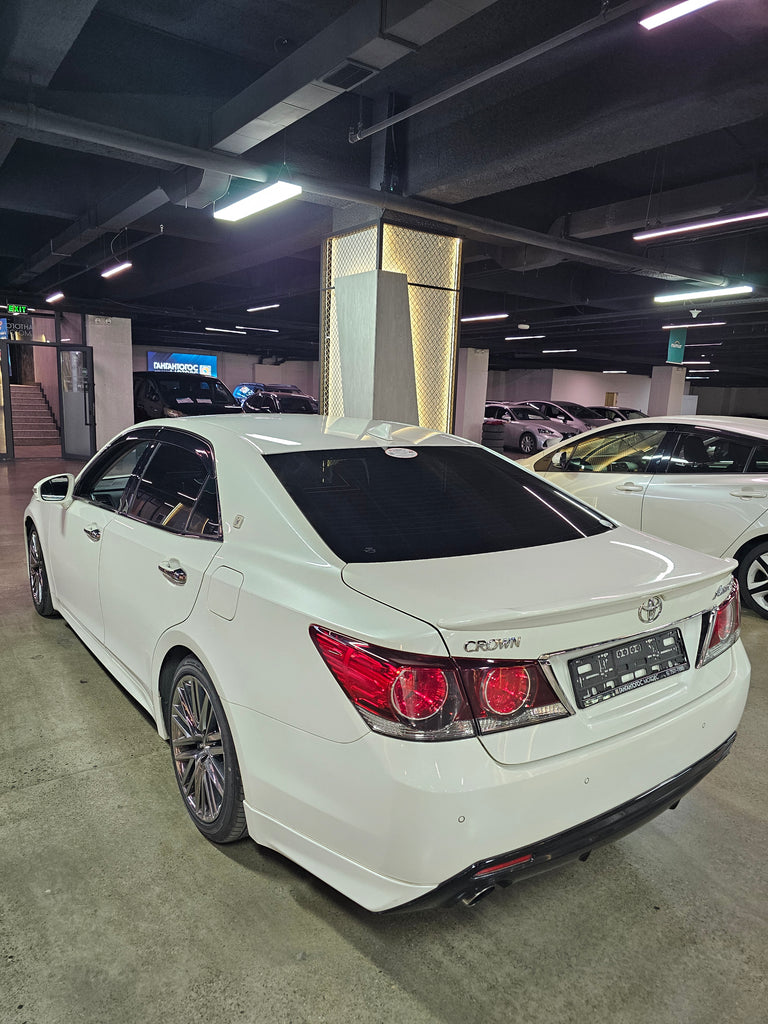 Toyota Crown majesty  2015/2025
