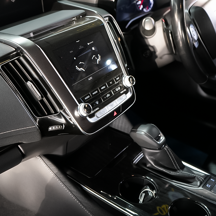 Toyota Crown220 2019/2026