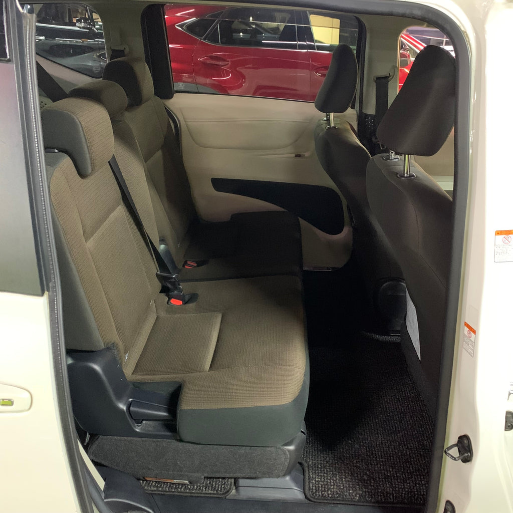 Toyota Sienta 2016/2026