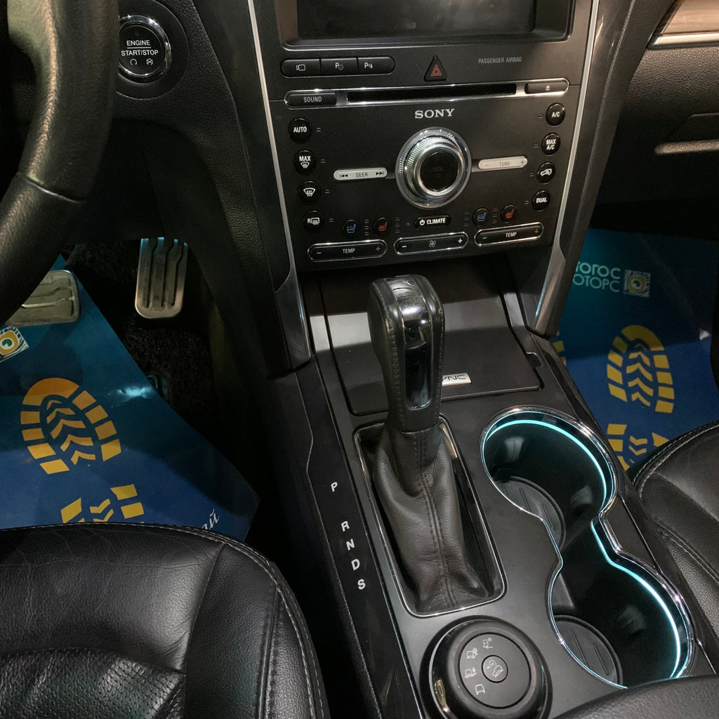 Ford Explorer 2016/2025