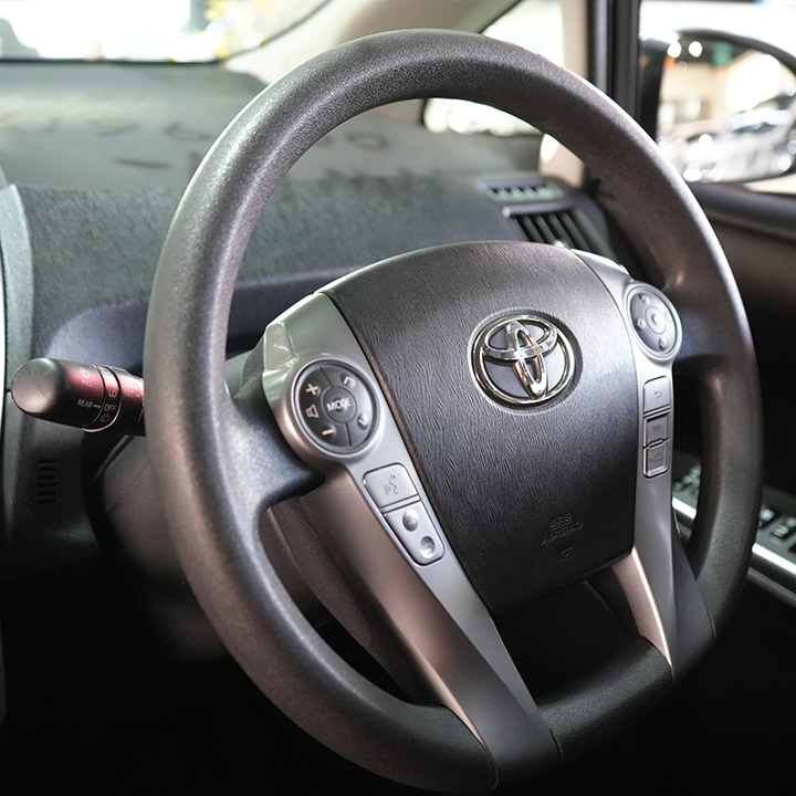 Toyota Prius41 2017/2026