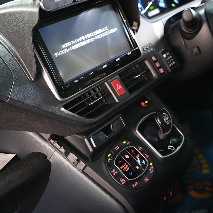 Toyota Noah 2016/2026