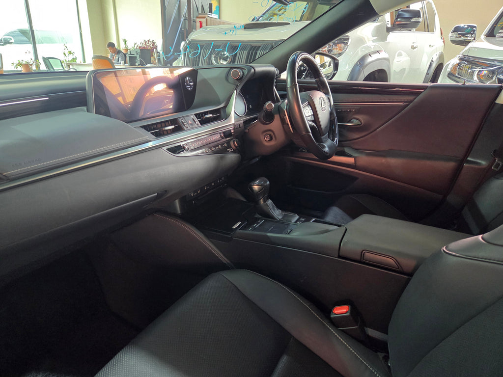 Lexus ES 2019/2026