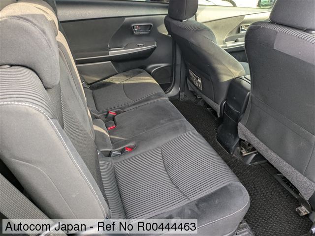 Toyota Prius41  2017/2026