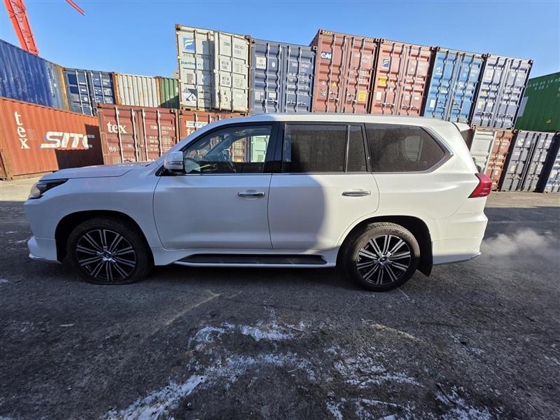 Lexus LX570  2017/2026